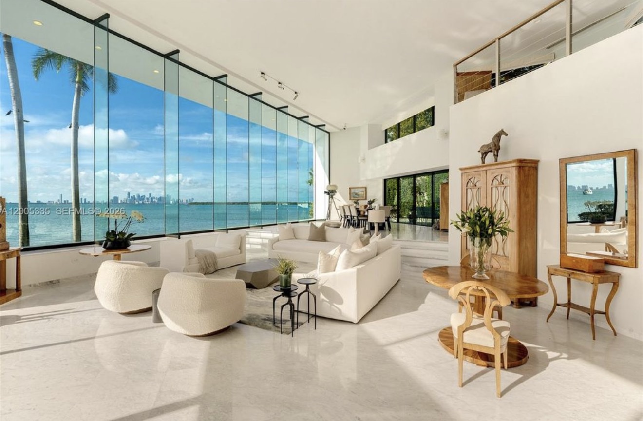Living com vista para a Biscayne Bay